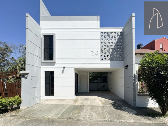 Casa Lunova • En Venta Fracc. El Cafetal