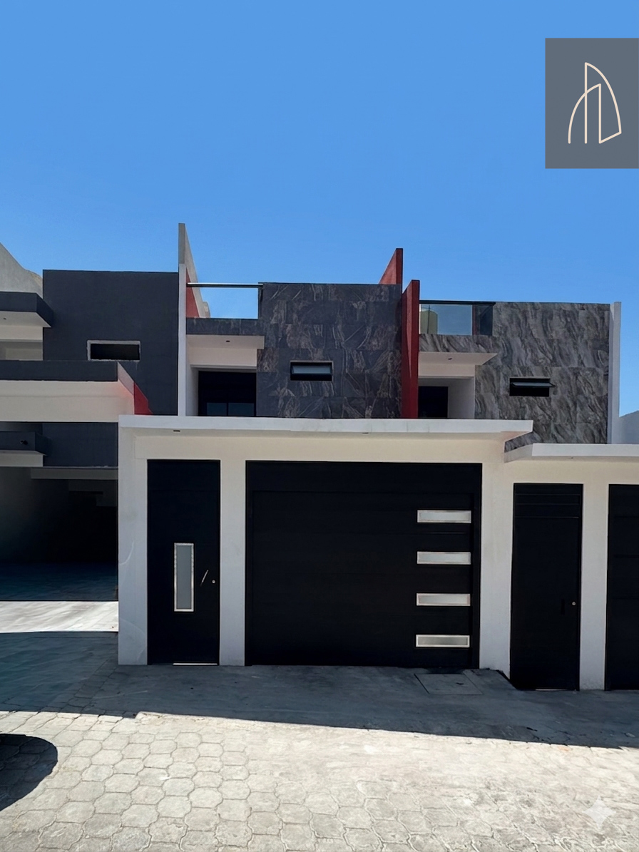 Casa Lirva • En Venta Col. Bugambilias
