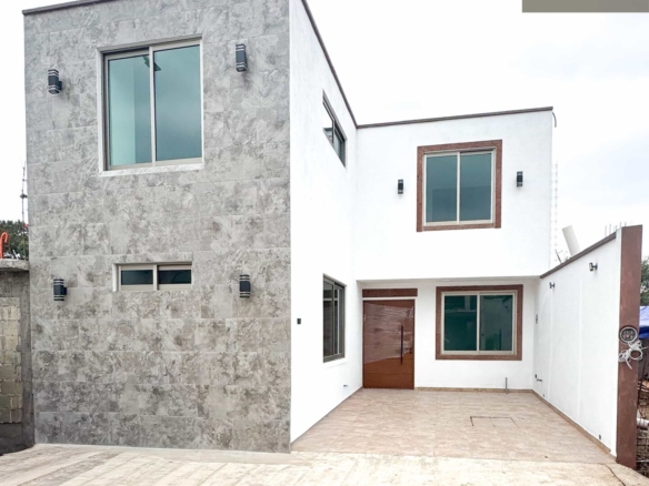 Casa Lumina • En Venta Fracc. Lirios