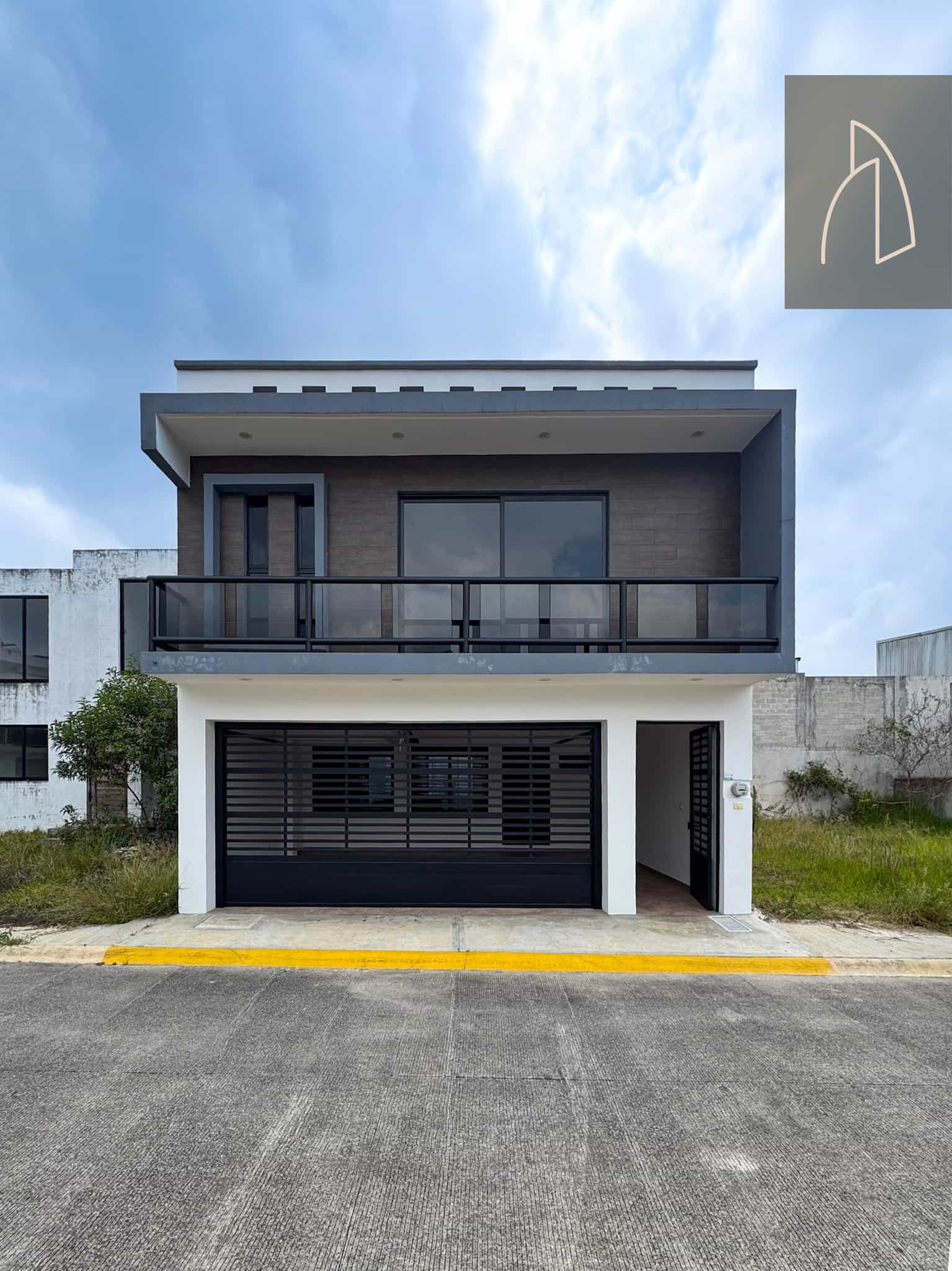 Casa Alvia • En Venta Fracc. Anturios