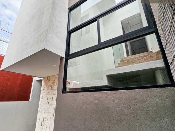 Casa ROSSO • En Venta Santa Rosa