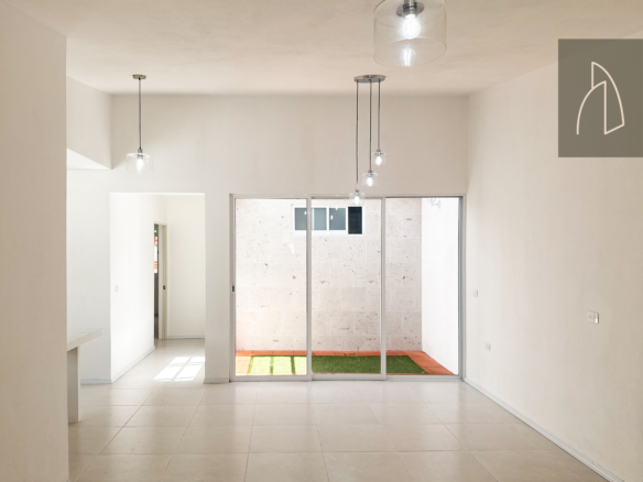 Casa Nivelia • En Venta Fracc San Miguel