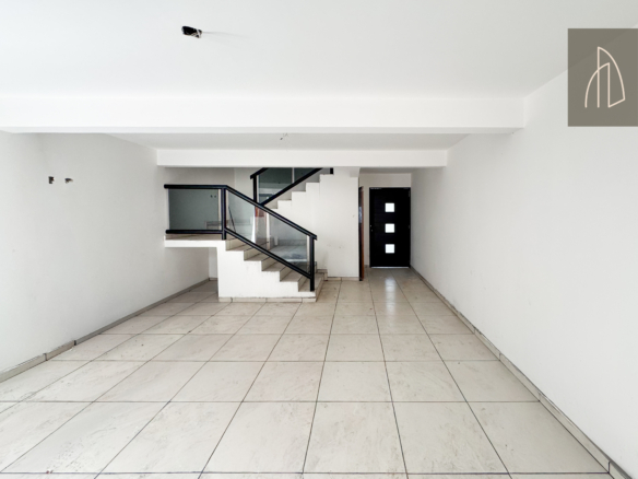 Casa Lirva • En Venta Col. Bugambilias