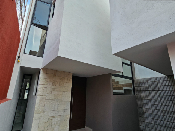 Casa TASSO • En Pre venta Santa Rosa