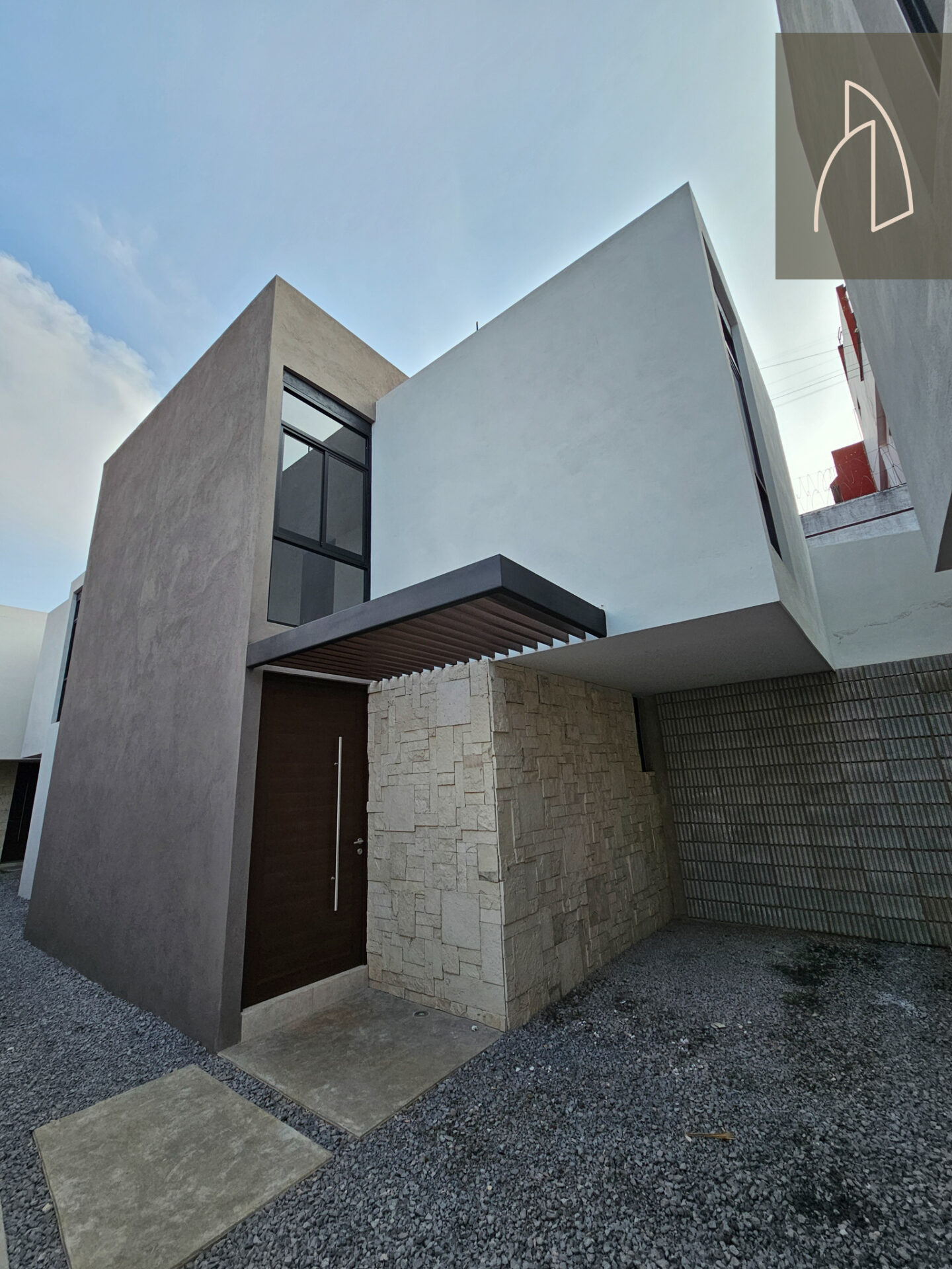 Casa TASSO • En Pre venta Santa Rosa