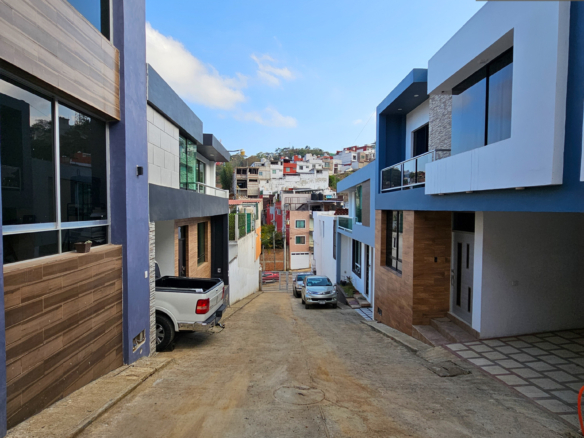 Casa Vista • En Venta Santa Rosa