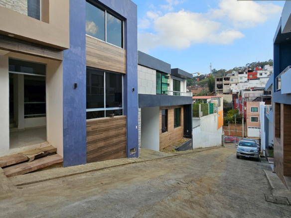 Casa Vista • En Venta Santa Rosa