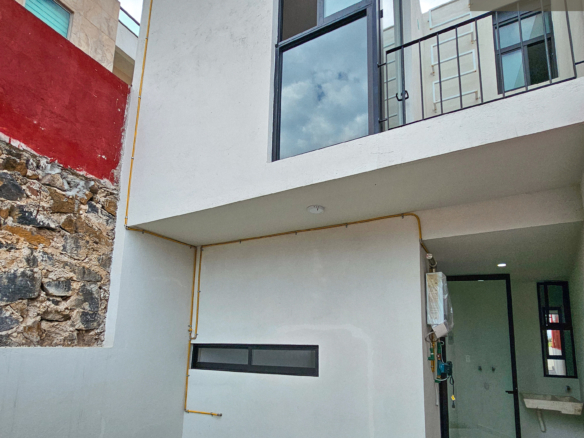 Casa ROSSO • En Venta Santa Rosa