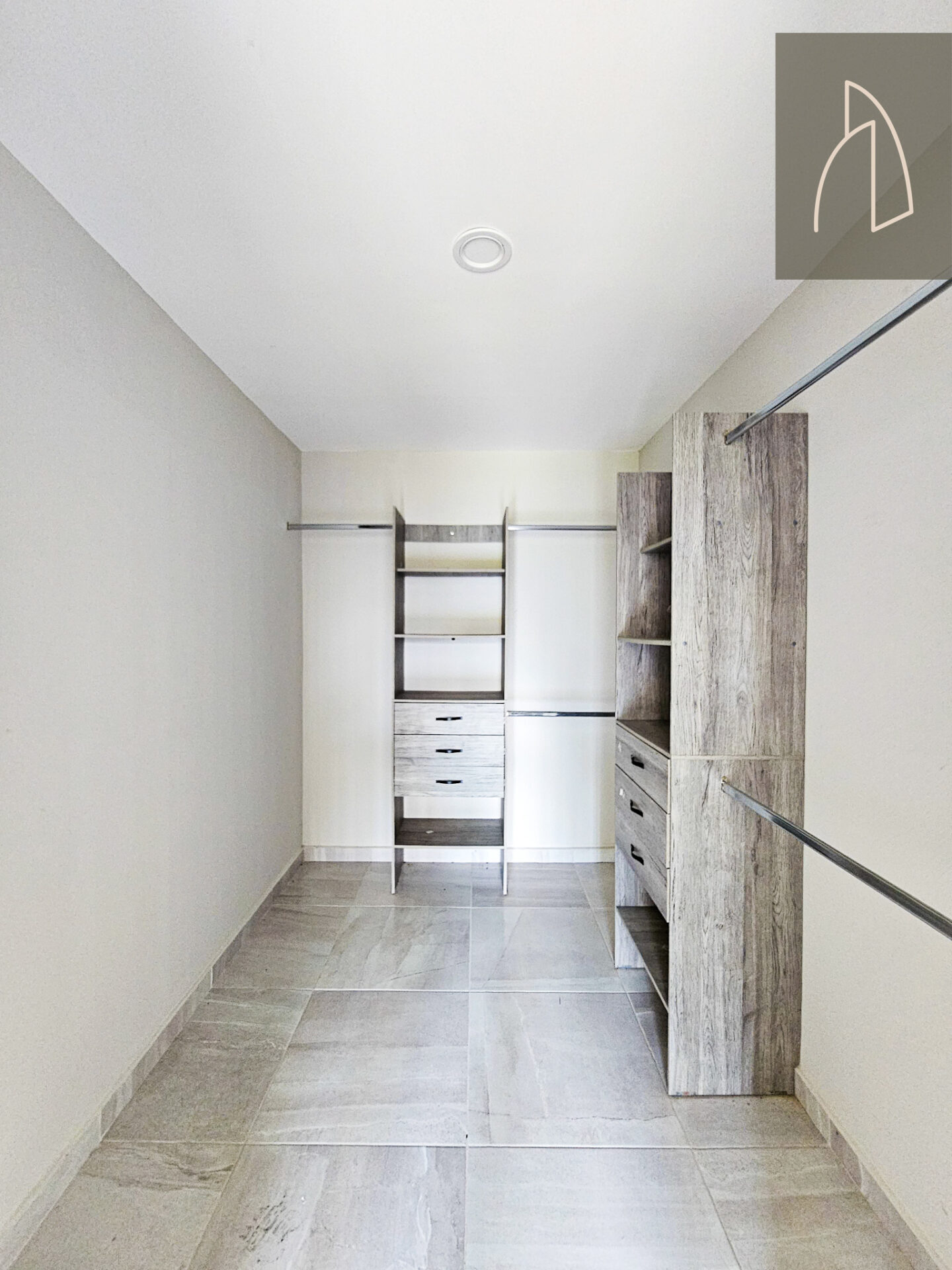 Condominio Velara • En Venta Valle Rubi Ánimas