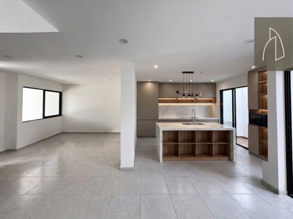 Casa Eryna • En Venta Fraccionamiento Morada del Quetzal