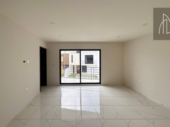 Casa Arisa • En Venta Fracc. Anturios