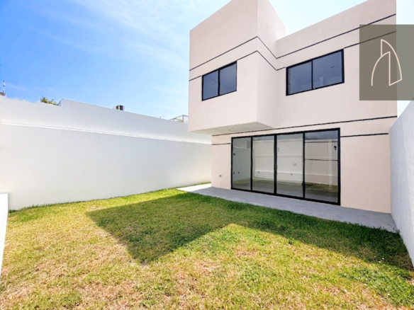 Casa Avita • En Venta Fracc. Lomas Mediterráneo