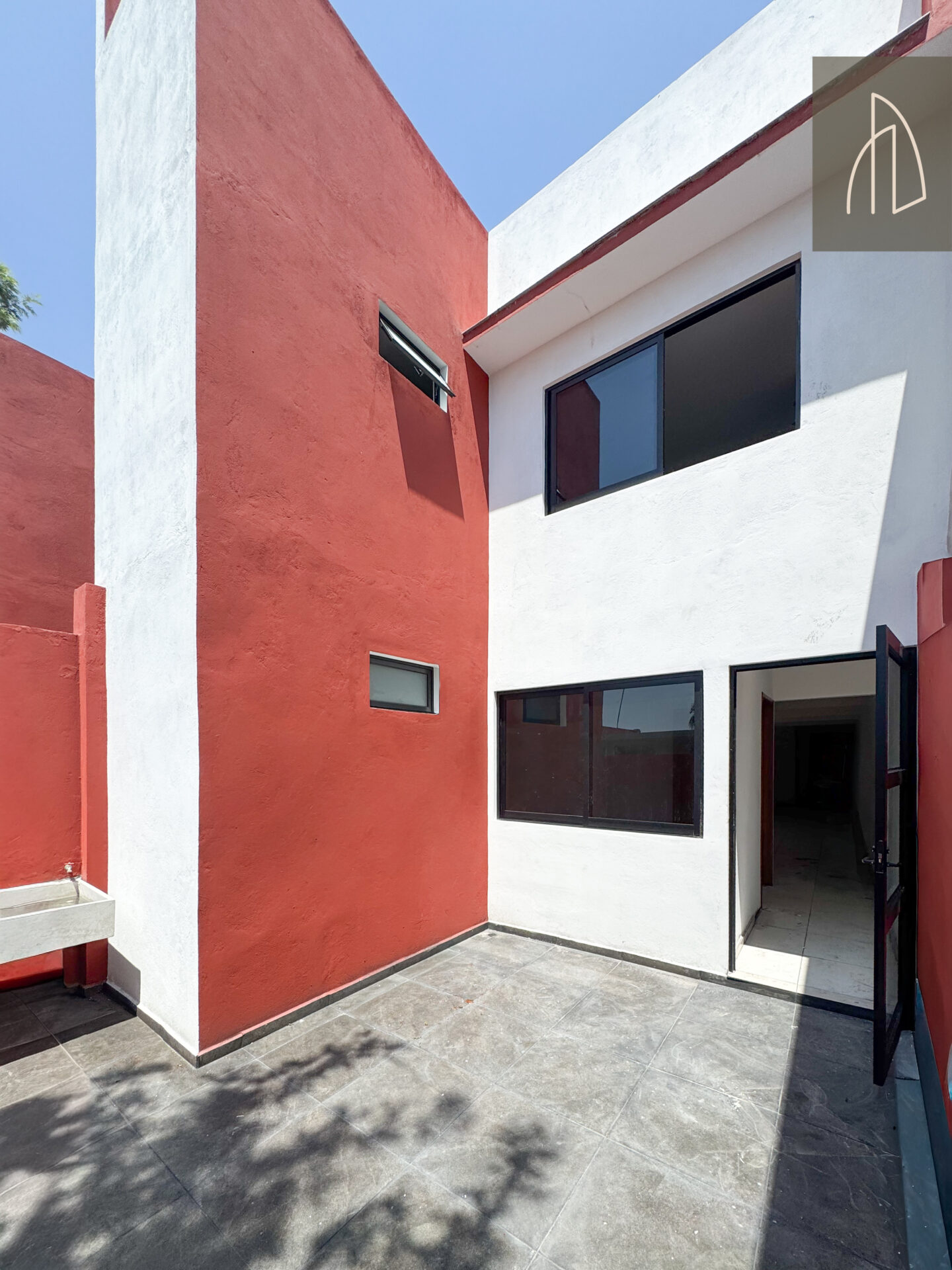 Casa Lirva • En Venta Col. Bugambilias