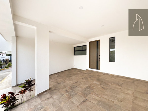 Casa • En Venta Fracc. Villa Montaña