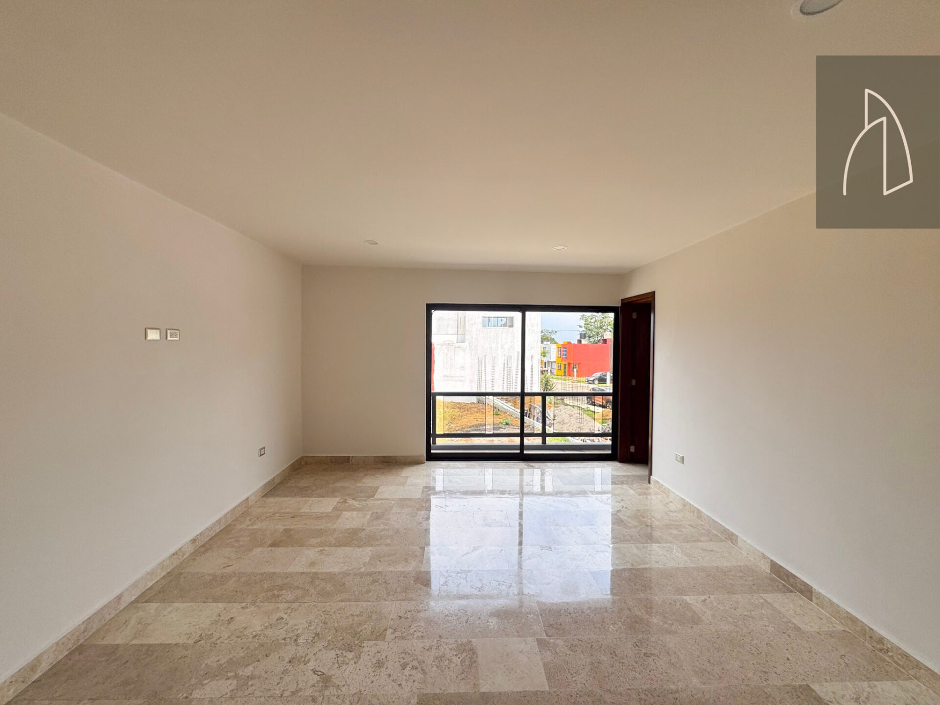 Casa Alvia • En Venta Fracc. Anturios