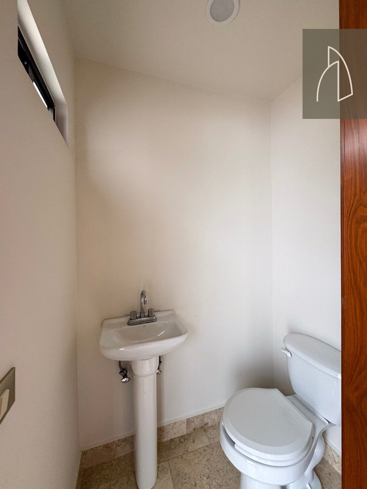 Casa Alvia • En Venta Fracc. Anturios