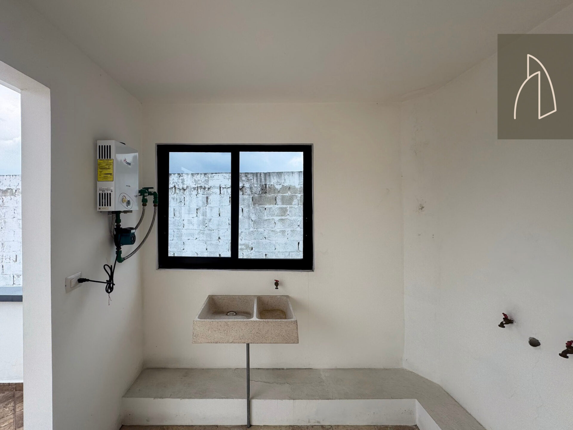 Casa Alvia • En Venta Fracc. Anturios
