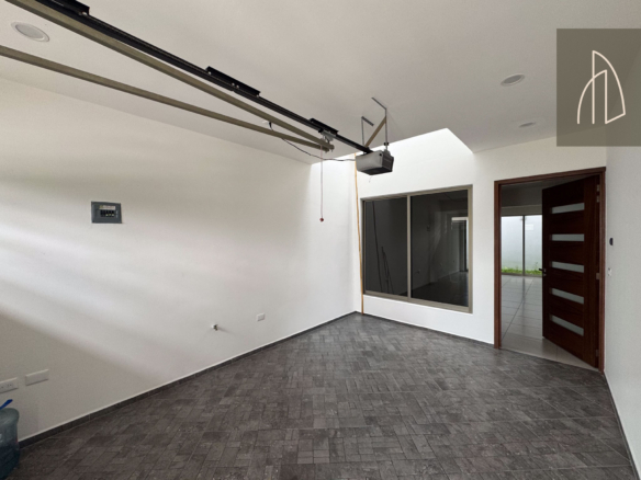 Casa Eldora • En Venta Fracc. Anturios