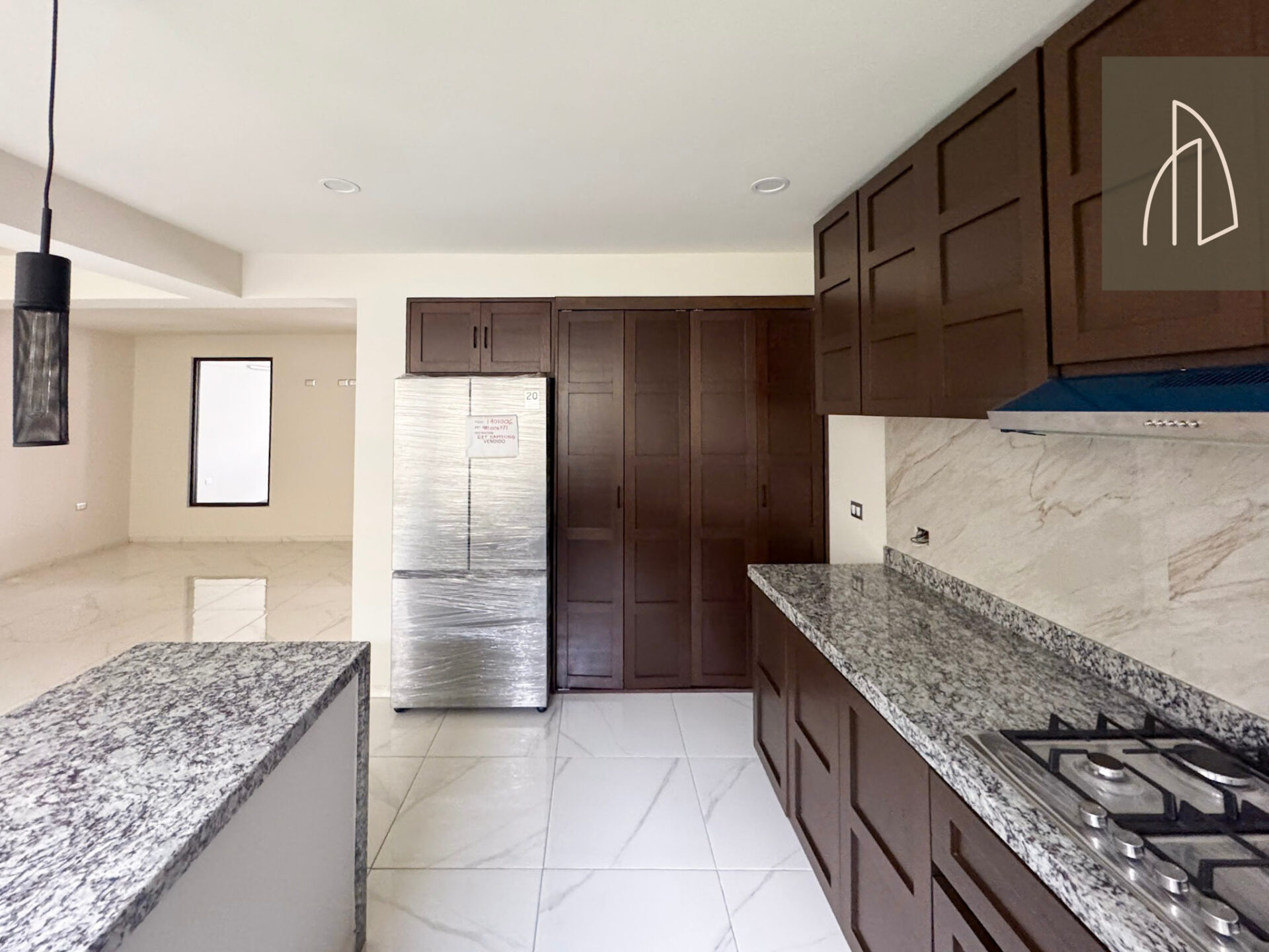 Casa Arisa • En Venta Fracc. Anturios