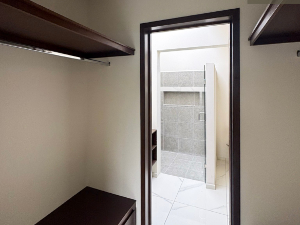 Casa Arisa • En Venta Fracc. Anturios