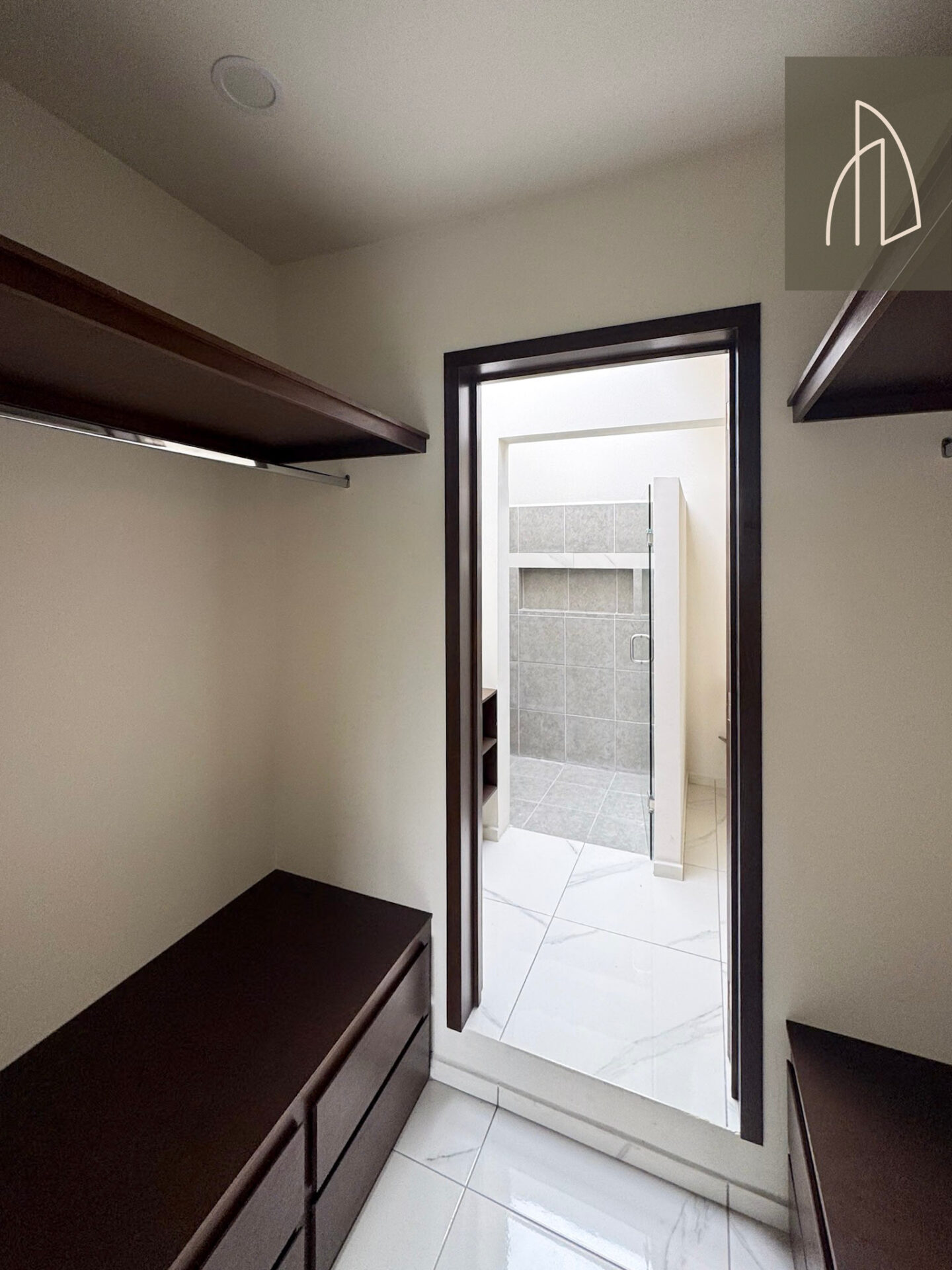 Casa Arisa • En Venta Fracc. Anturios