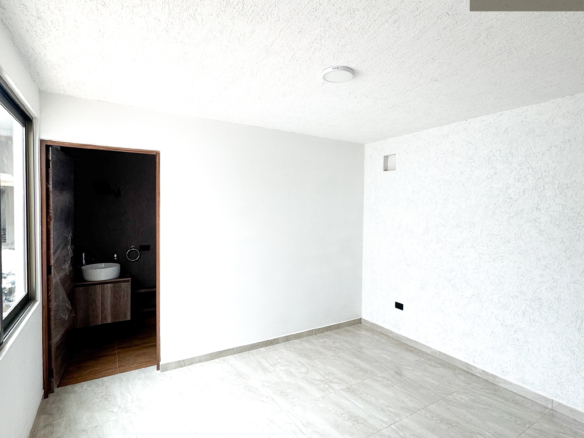 Casa Lumina • En Venta Fracc. Lirios