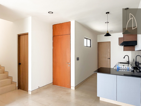 Casa Avita • En Venta Fracc. Lomas Mediterráneo