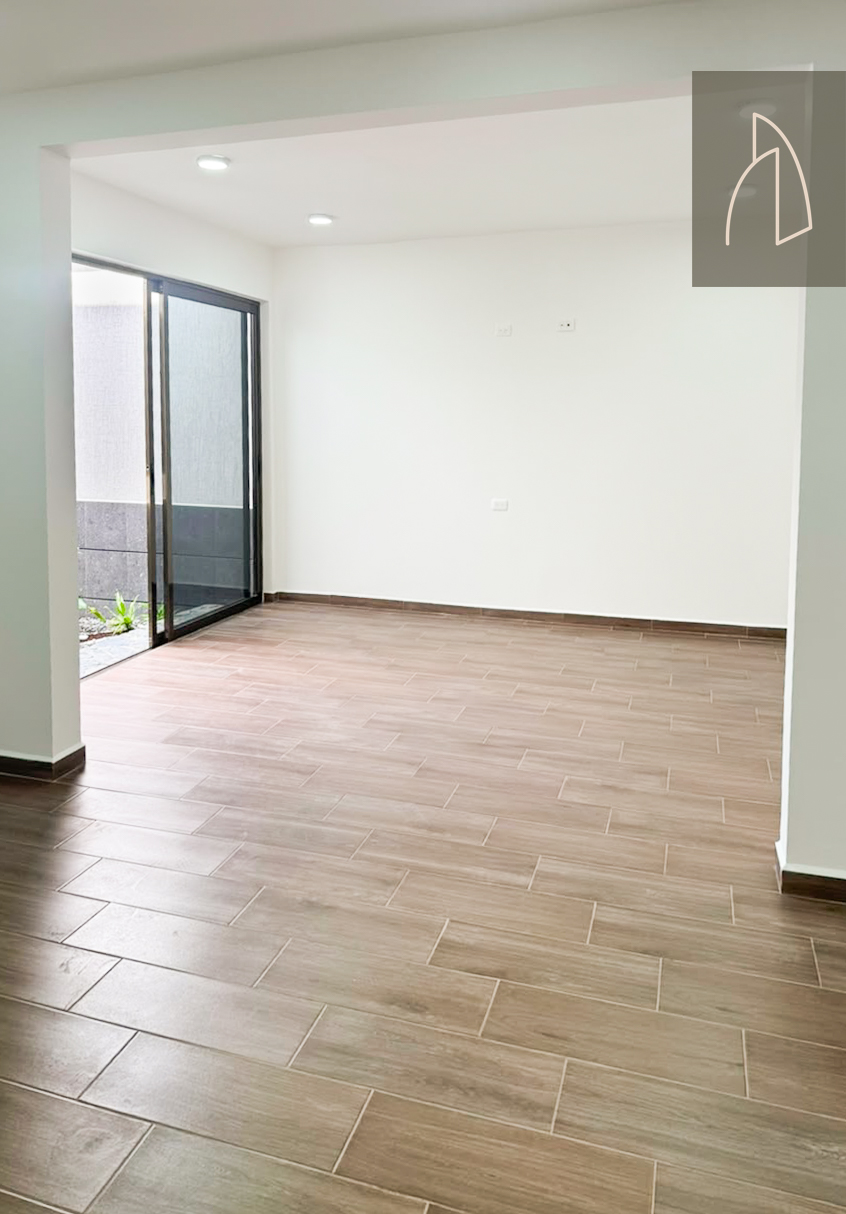 Casa Zerina • En Venta Fracc. Lirios