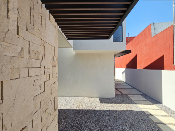 Casa TASSO • En Pre venta Santa Rosa