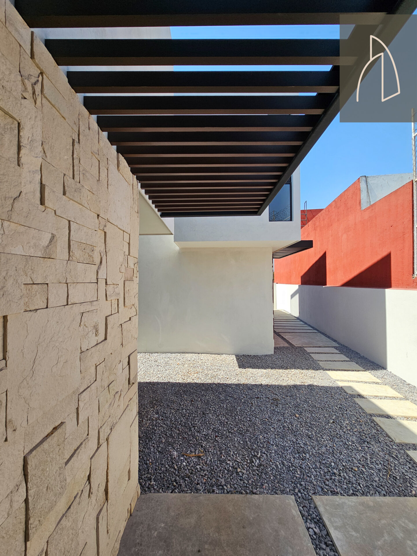 Casa TASSO • En Pre venta Santa Rosa