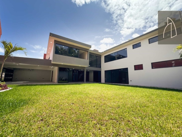 Casa Venora • En Venta Fracc. Xochiapam
