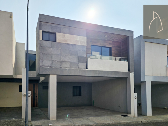 Casa Trelia • En Venta Fraccionamiento la Finca