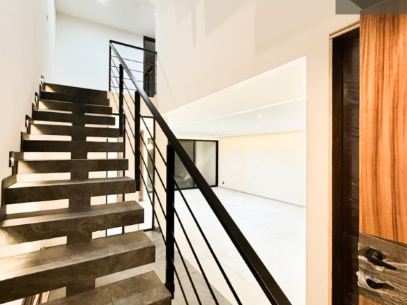 Casa Kalvia • En Venta Fracc. Cafetal de las Cumbres
