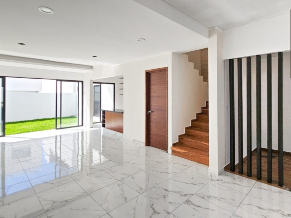 Casa Lumina • En Venta Lomas de la Rioja