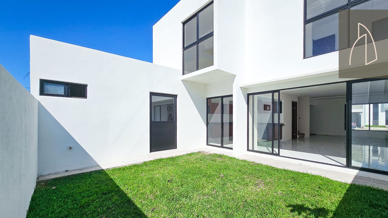 Casa Lumina • En Venta Lomas de la Rioja