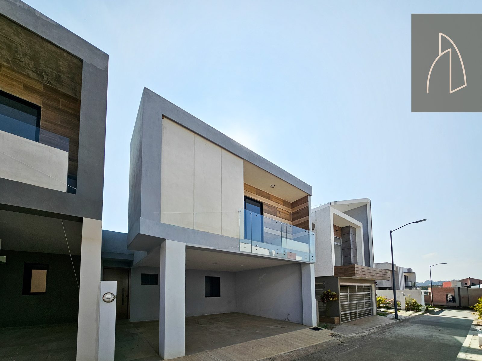 Casa Valora • En Venta Fraccionamiento la Finca