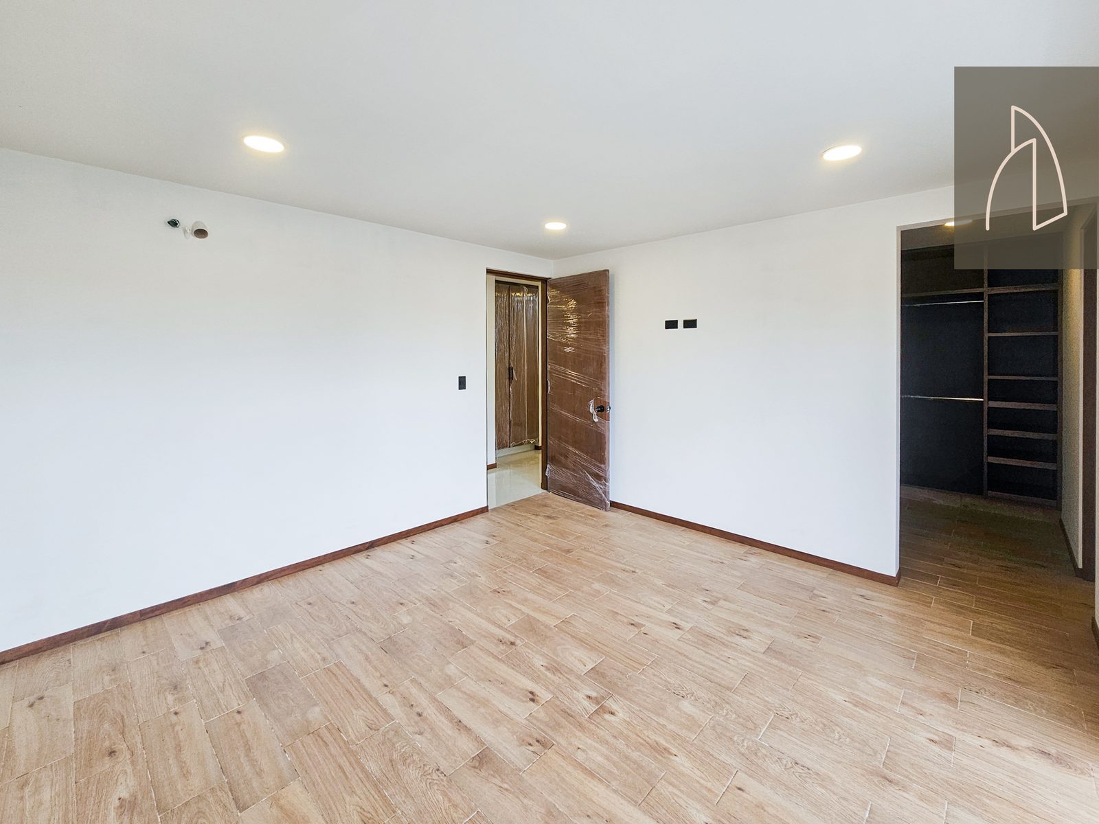Casa Solum • En Venta Fraccionamiento la Finca