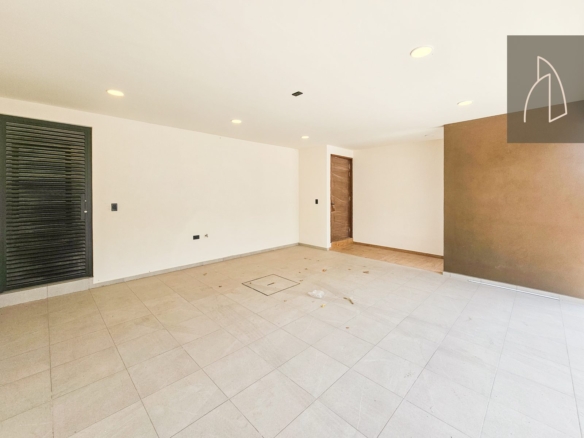 Casa Solum • En Venta Fraccionamiento la Finca
