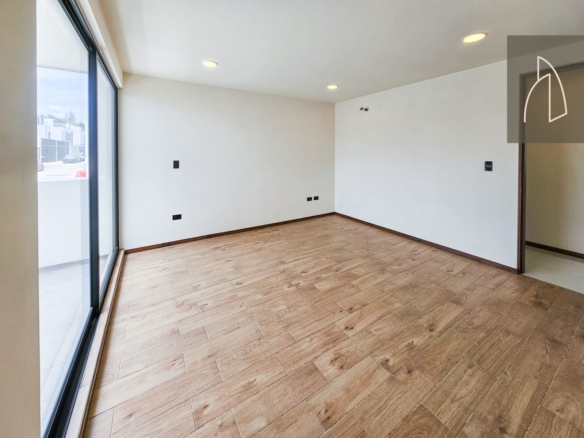 Casa Solum • En Venta Fraccionamiento la Finca