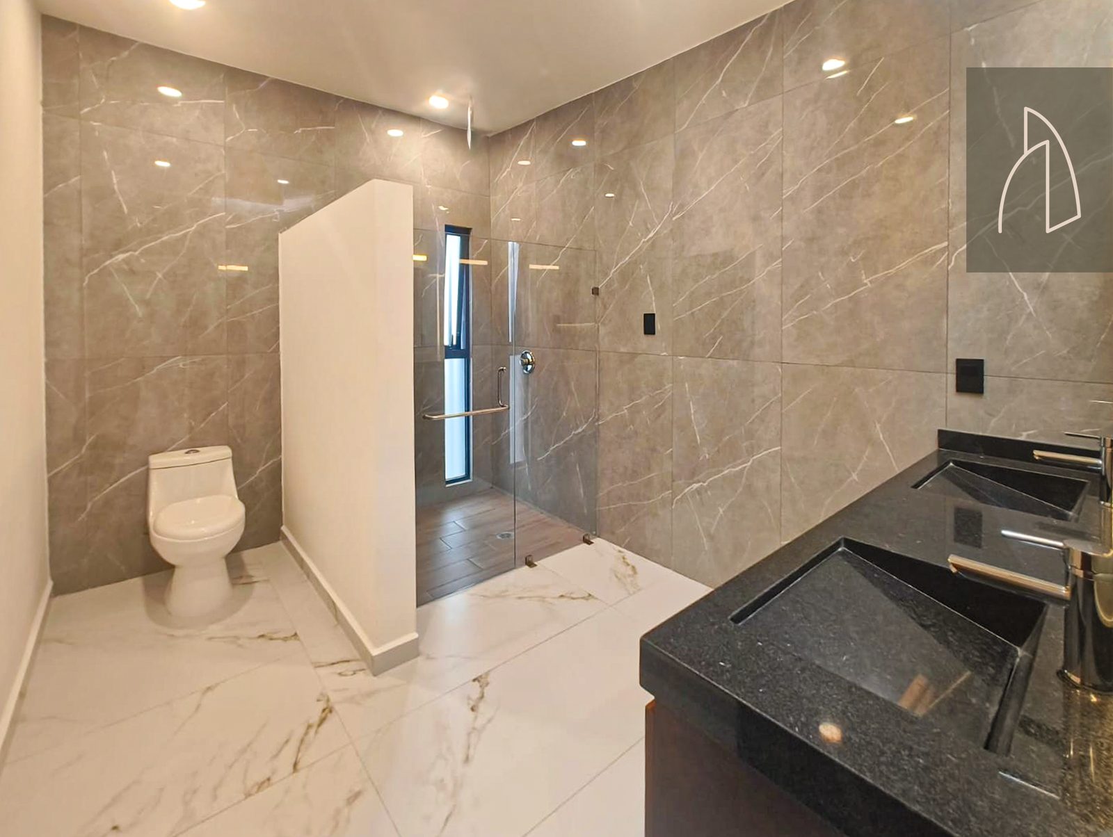 Casa Lariza • En Venta Fracc. Lomas del Dorado