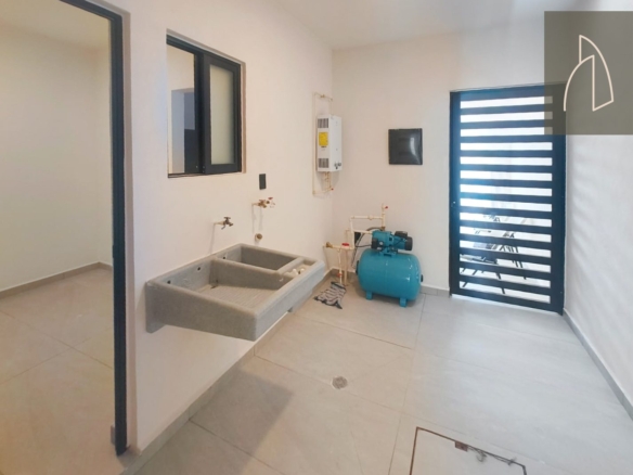 Casa Lariza • En Venta Fracc. Lomas del Dorado