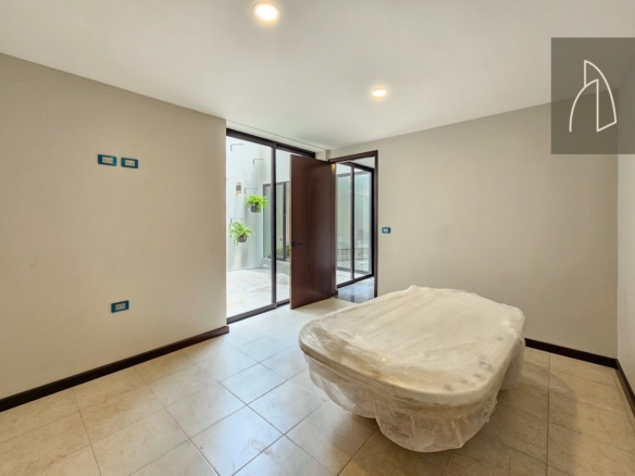 Casa Irisa • En Venta Fraccionamiento la Finca