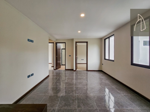 Casa Irisa • En Venta Fraccionamiento la Finca