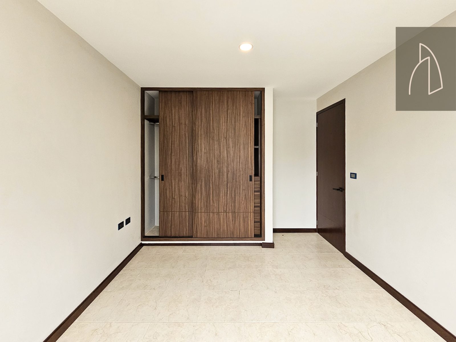 Casa Irisa • En Venta Fraccionamiento la Finca