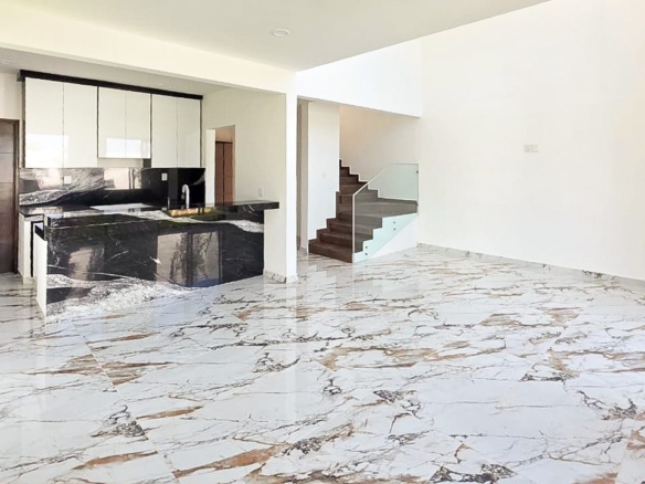 Casa Seluna • En Venta Fracc. Punto Lomas