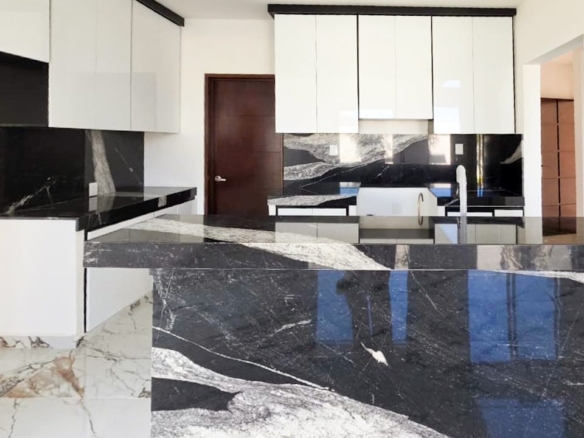 Casa Seluna • En Venta Fracc. Punto Lomas