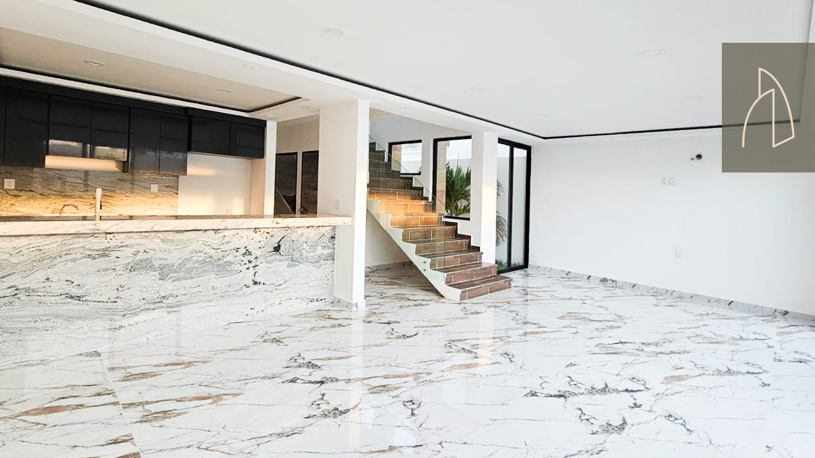 Casa Avira • En Venta Fracc. Punto Lomas