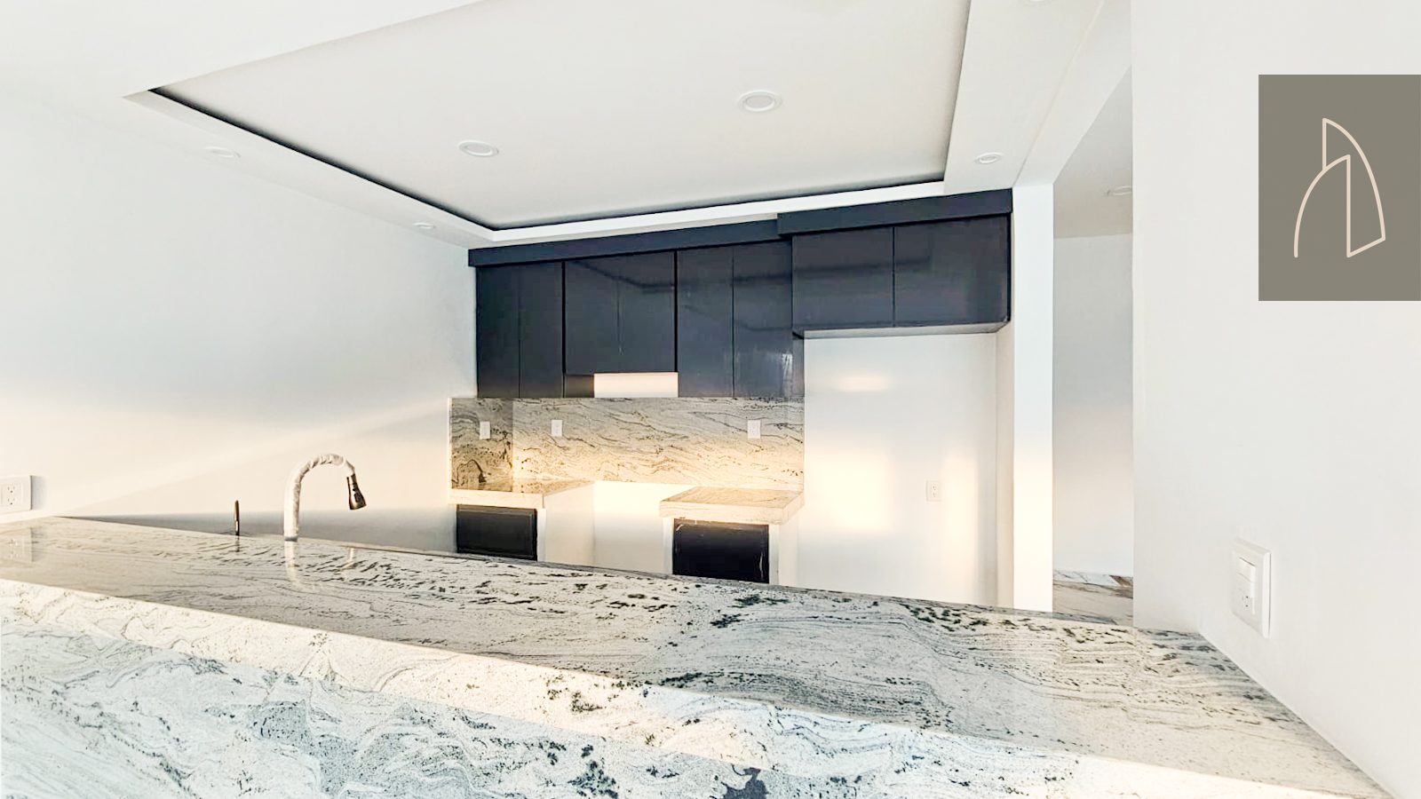 Casa Avira • En Venta Fracc. Punto Lomas