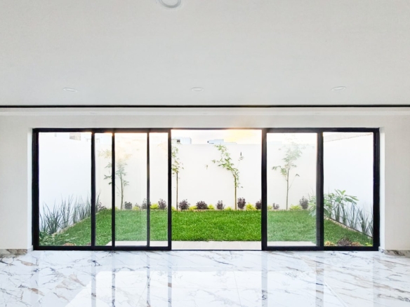 Casa Avira • En Venta Fracc. Punto Lomas