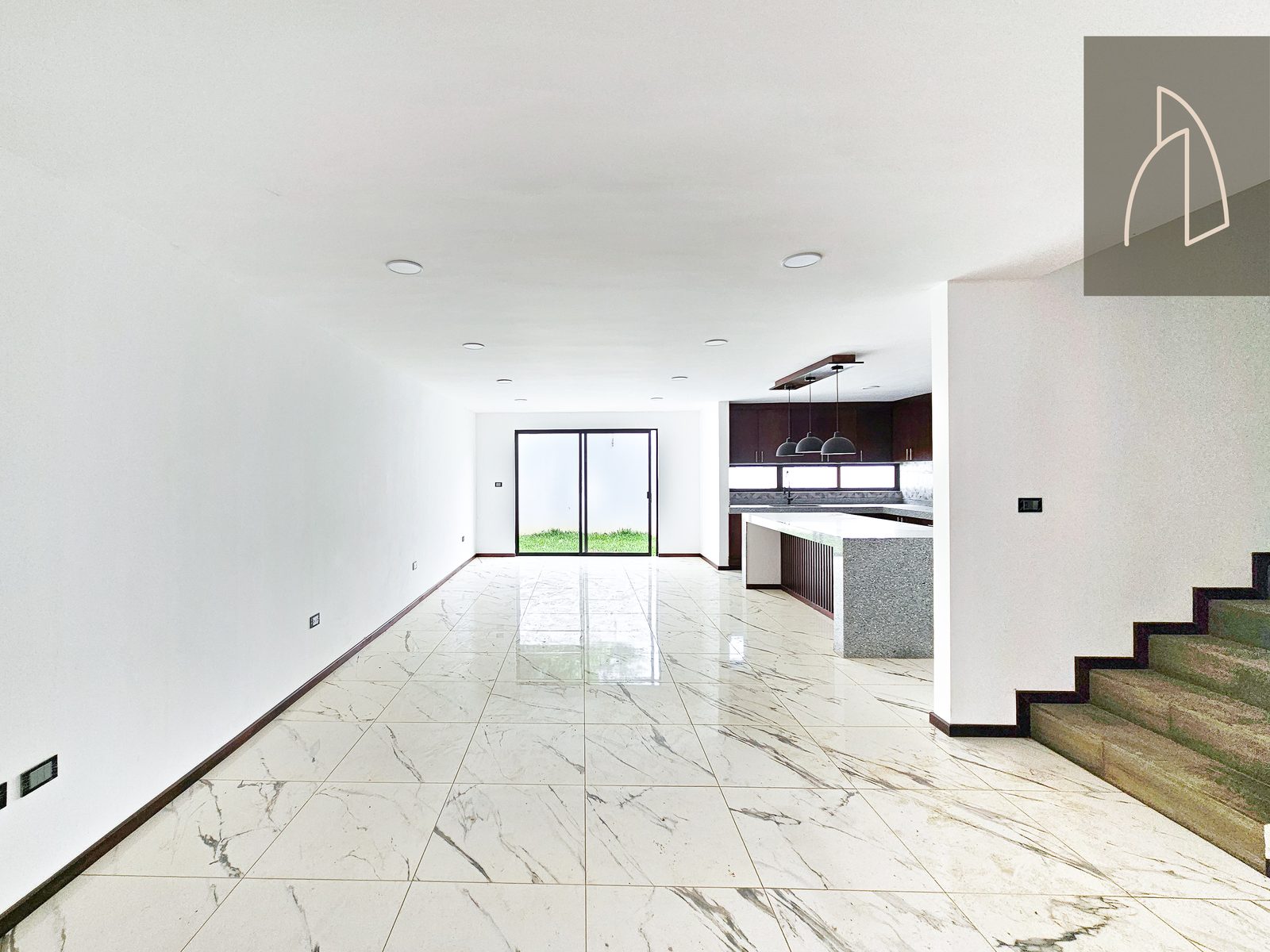 Casa LUMINA • En Venta Fraccionamiento la Finca